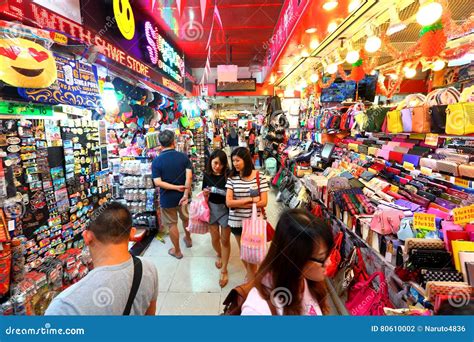 Bugis Street: Singapore’s Budget Shopping Market With .